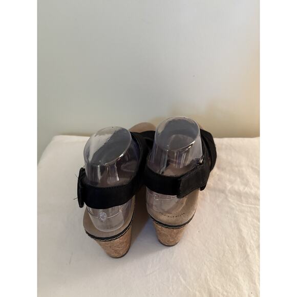 Clarks Womens Sz 9 Sandals Wedge Ultimate Comfort Collection Black Leather - Picture 5 of 10